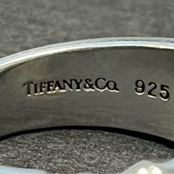 Tiffany & Co Paloma Picasso Triple Loving Heart Ring - Silver - Sz 5.5 - RETIRED - Picture 14 of 16